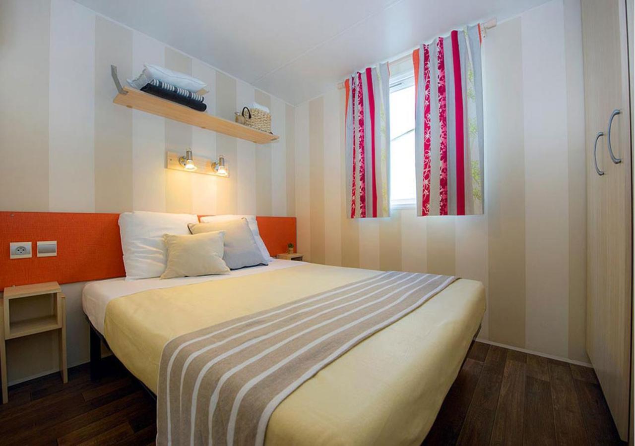 Mobilhome Climatise 3Ch 6P Dans Parc Des 7 Fonts Agde Dış mekan fotoğraf